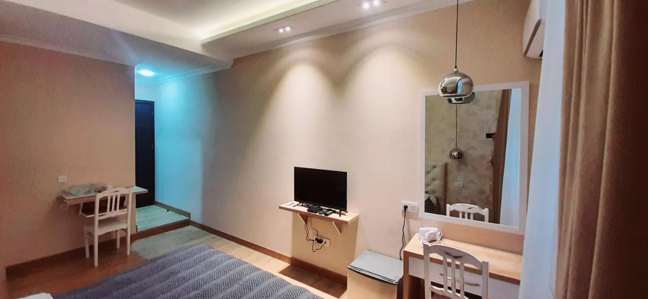 Happy Stay Hotel 库塔伊西 外观 照片